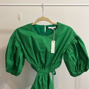 Green puff sleeved mini dress